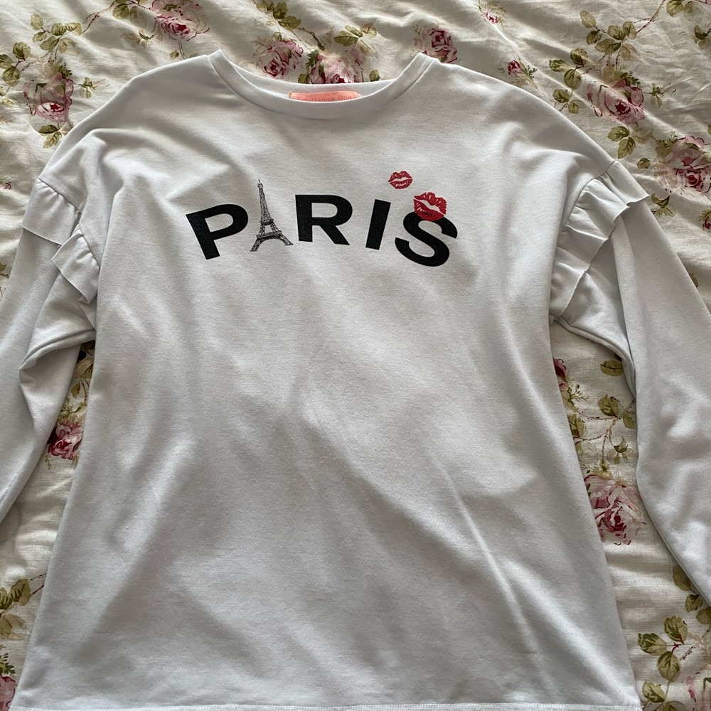 Long ruffle sleeve tee